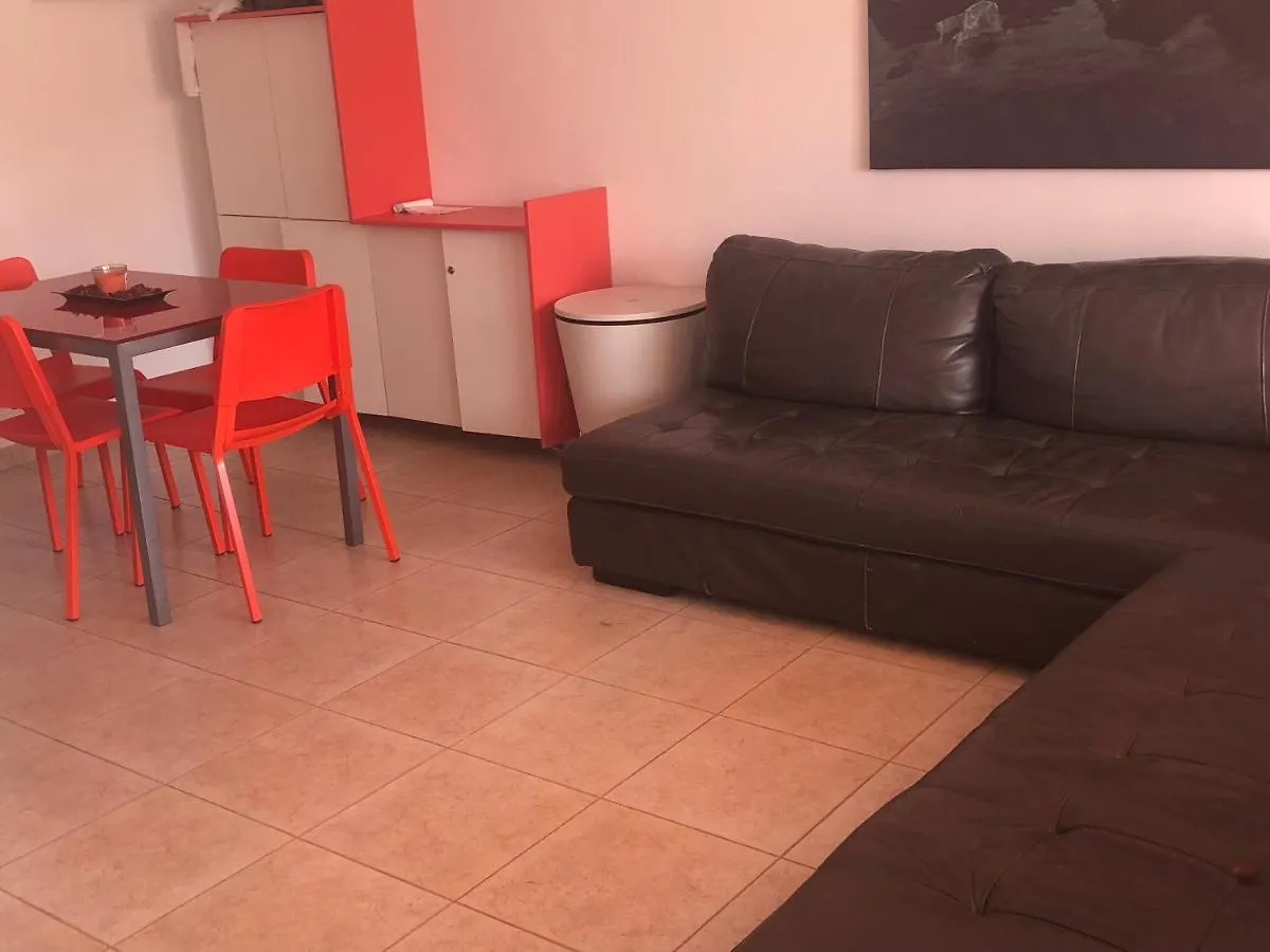 Geranios Costa Del Silencio Apartman Spanyolország